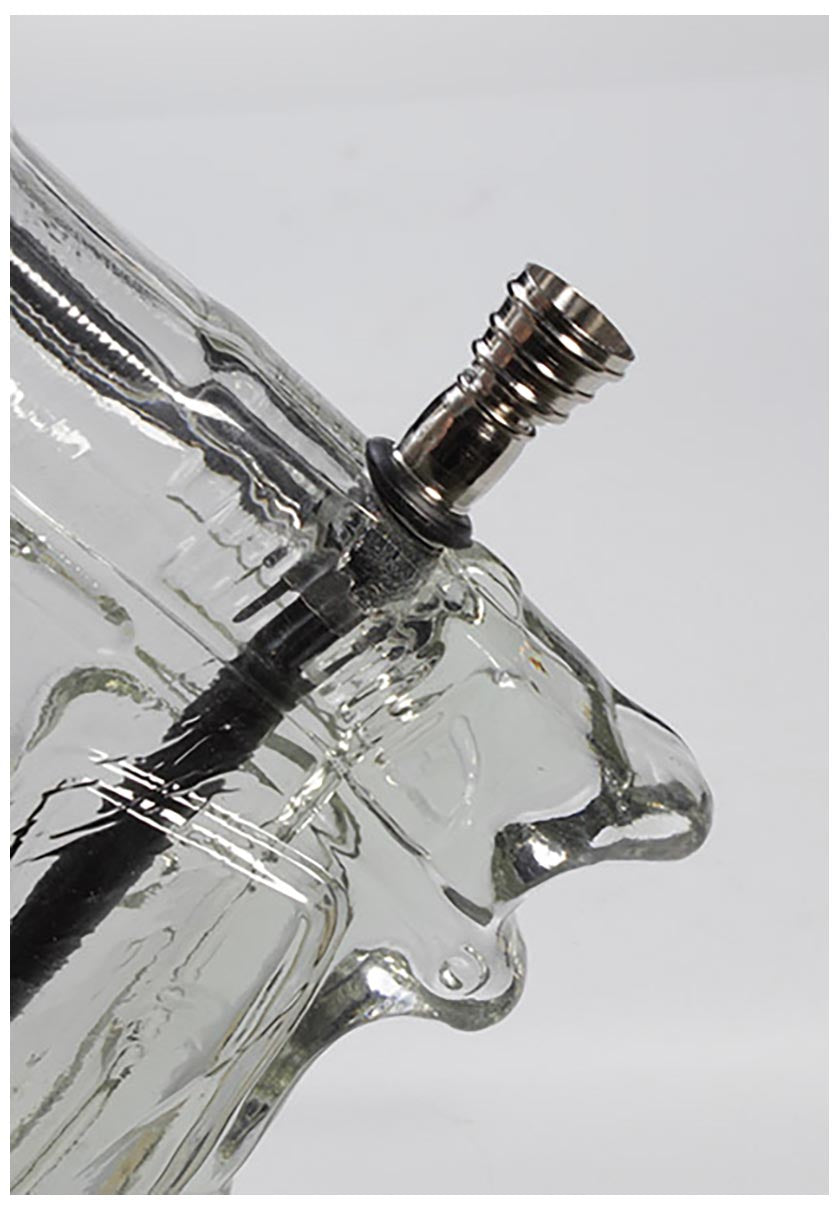 Bong in Vetro Peace Keeper 23cm - Black Leaf